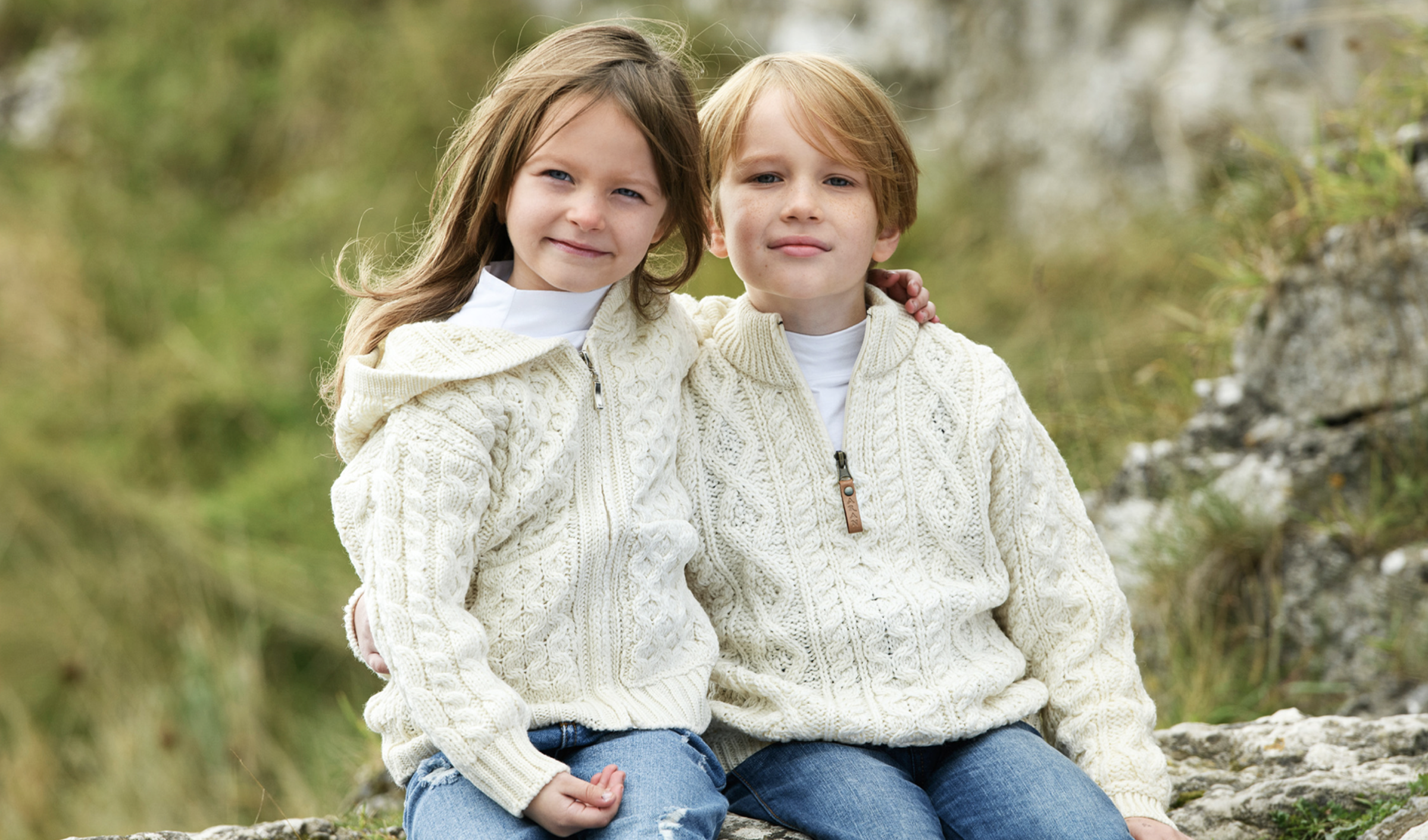 Cagoule pour bébé et enfant en laine mérinos - €15.99