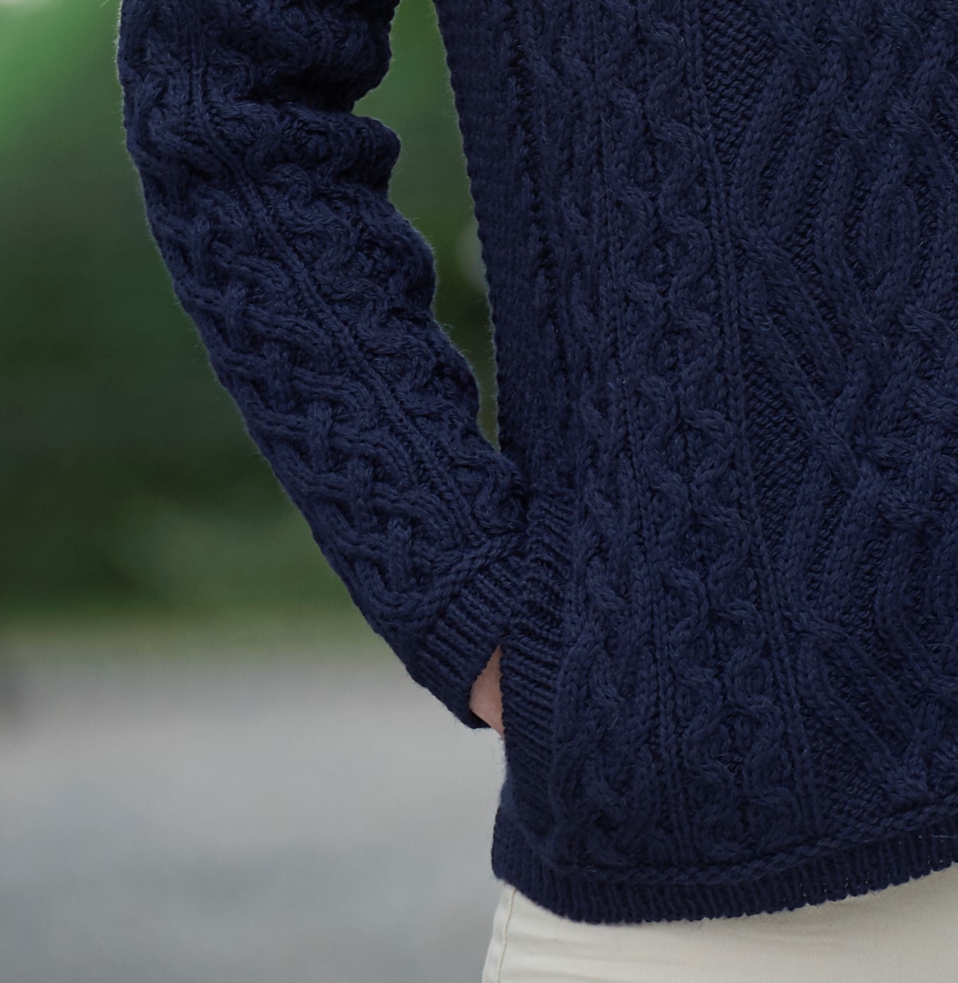Cardigan Femme 100% Laine Mérinos Irlandaise - Modèle Aran Tricot Main, Motifs Traditionnels, Fabriqué En Irlande
